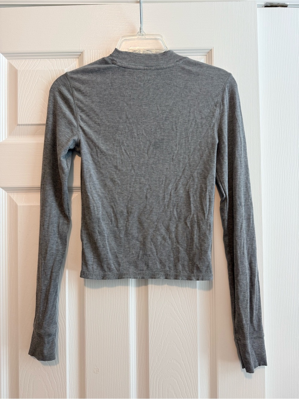Vuori Long-Sleeve Mudra Mock Neck Gray Long Sleeve Tee - Picture 6 of 6